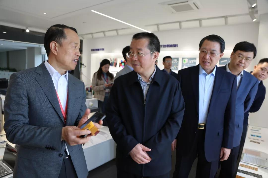 威海市委常委、市紀(jì)委書記、市監(jiān)委主任傅遜到聯(lián)橋集團(tuán)調(diào)研