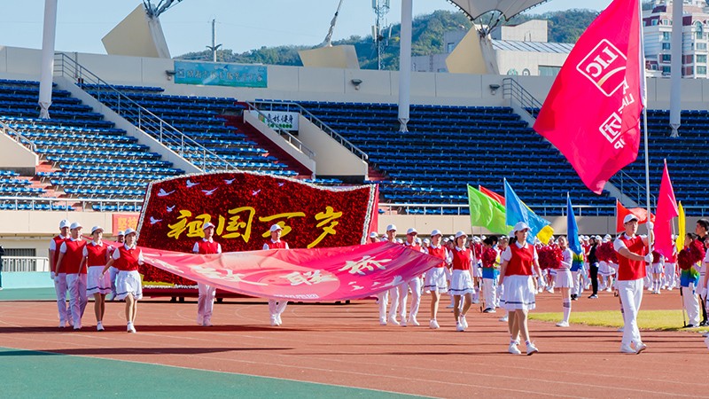 追求卓越，奮勇爭先，聯(lián)橋集團在高新區(qū)第九屆運動會上精彩綻放 奪得團體亞軍(圖2)