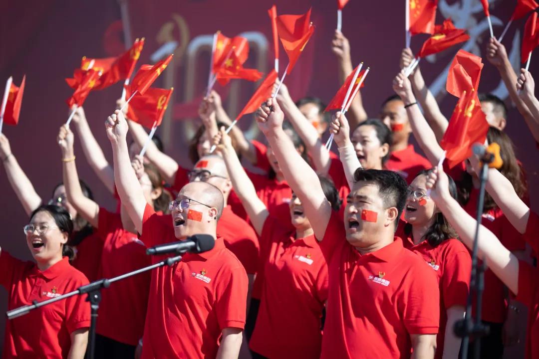 聯(lián)橋集團(tuán)黨委舉辦“光耀先鋒·致敬力量”慶祝建黨100周年活動(dòng)(圖7)